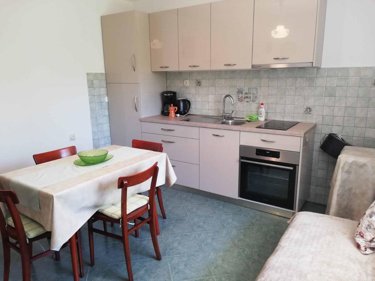 Apartments Sandra Palit Exterior photo
